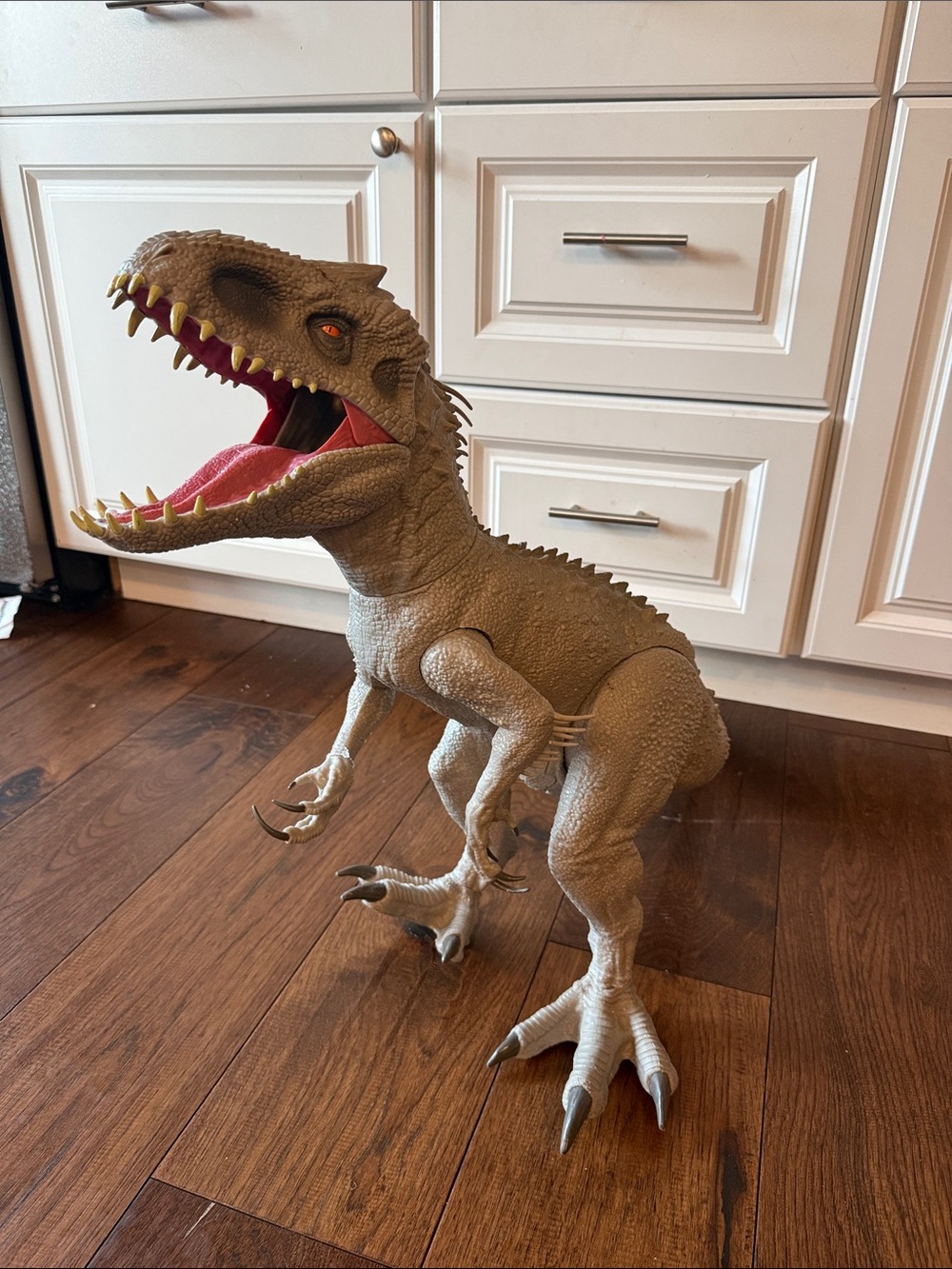 Jurassic Park Jurassic World Super Colossal Indominus Rex Dinosaur 40" Mattel